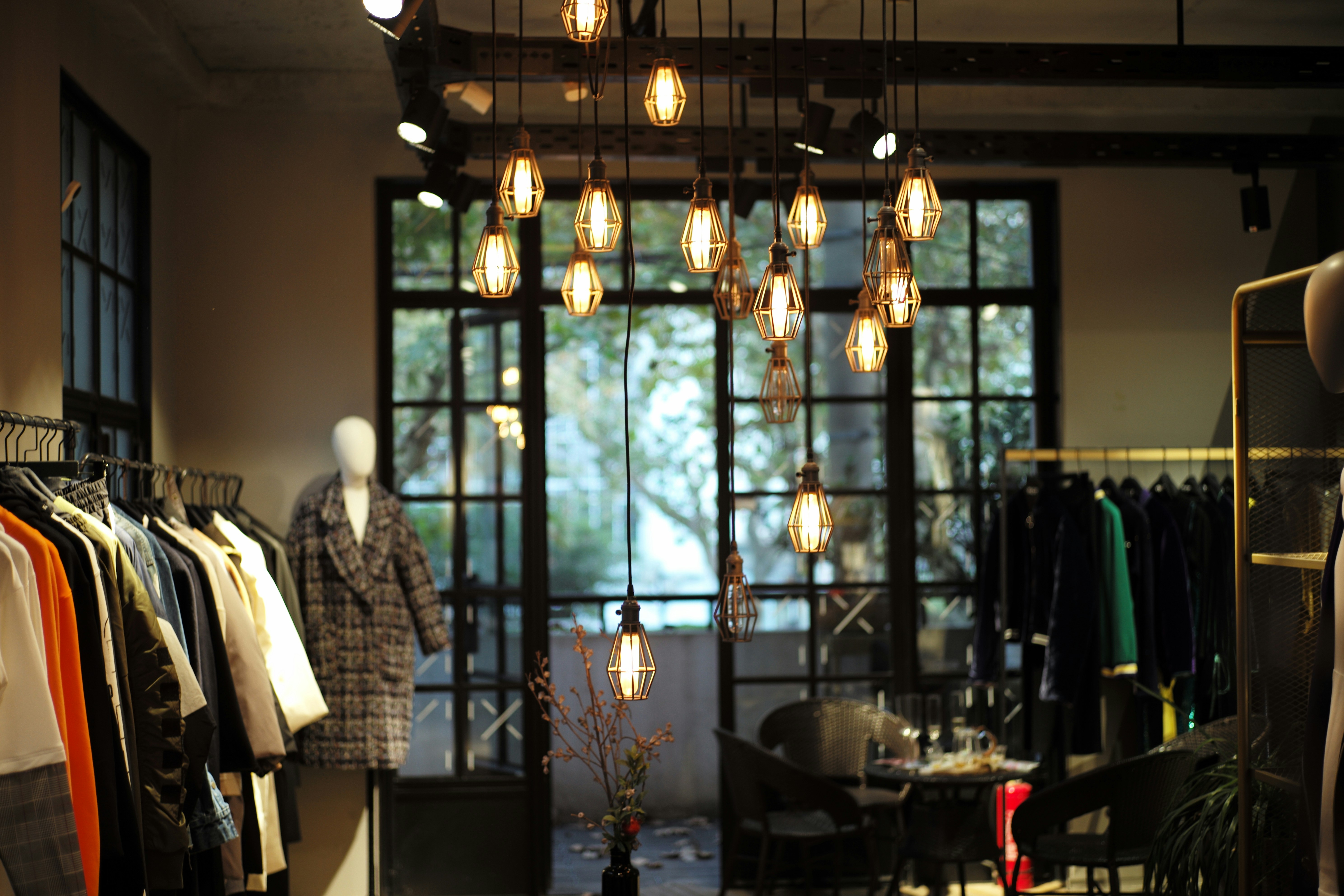 How To Navigate International Expansion For Boutique Companies